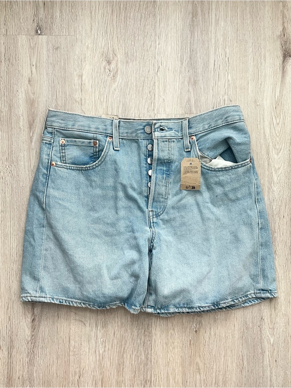 Levi's 501 High Rise Denim Shorts Womens Size 32 Button Fly Light Blue Mid Thigh